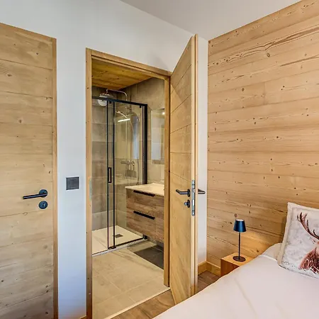 Annapurna, Alpes Travel, Les Houches, Sleeps 5 Apartment Les Houches